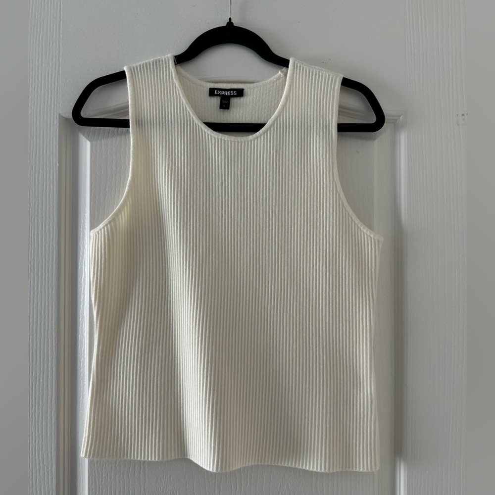 Ribbed sleeveless crew top - Express